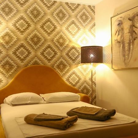 Colonial Touch Apartament Brasov Exterior photo